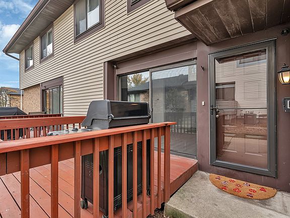 2nd image of 8326 Portsmouth Dr Unit B
