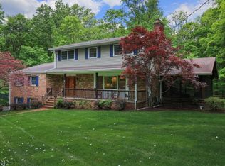 25 Berkshire Dr, Warren, NJ 07059