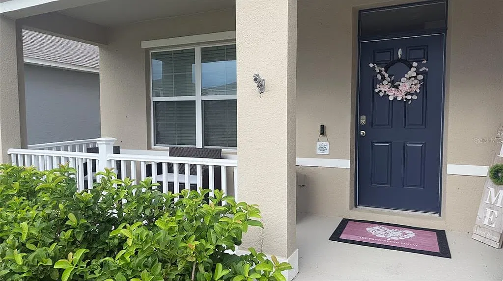 5 bed, 3.5 bath, 2841 sqft, $3,600 — Photo 3
