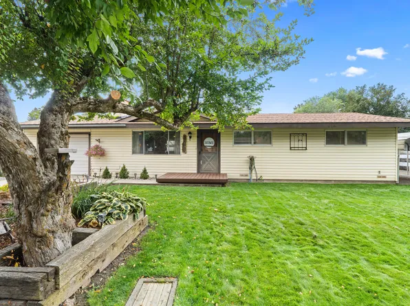 690 S Larch St, Kettle Falls, WA 99141