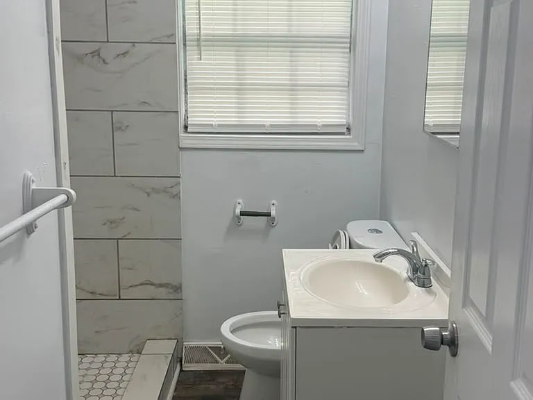 4251 Kent Dr — Photo 9
