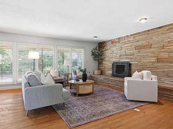 2nd image of 6332 Robinhood Ln