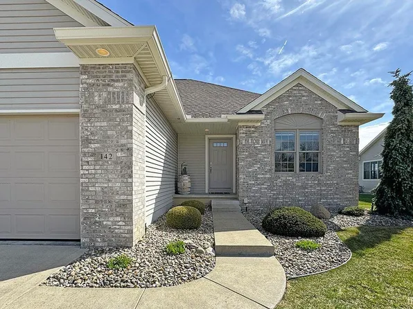 142 River Park Dr, Middlebury, IN 46540