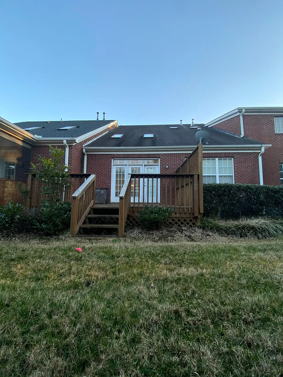 Building Photo - 154 Prestonian Pl