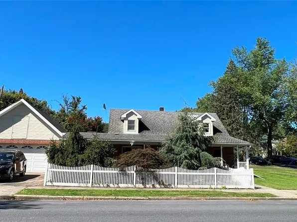 2304 W Greenleaf St, Allentown, PA 18104