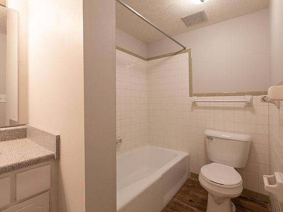 4th image of 11108 Lamp St APT 2