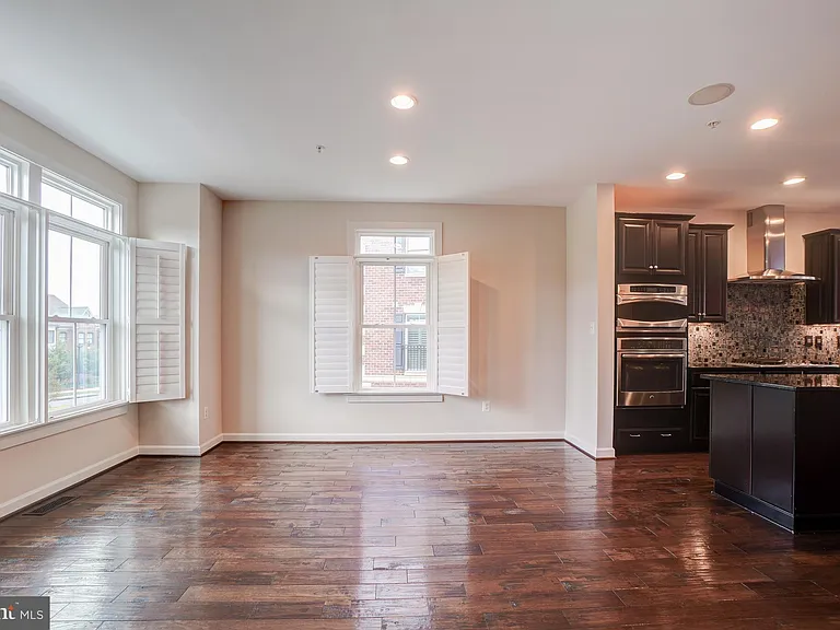 3614 Worthington Blvd — Photo 16