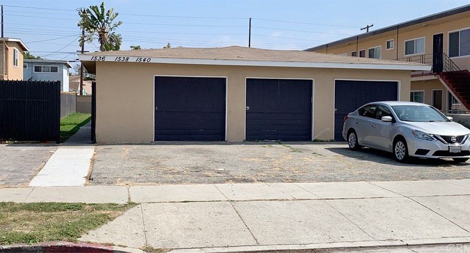 1st image of 1536 W 207th St