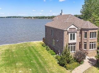 37338 N Stanton Point Rd, Ingleside, IL 60041