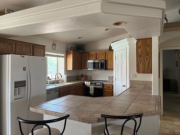 2nd image of 3280 Sombrero Dr