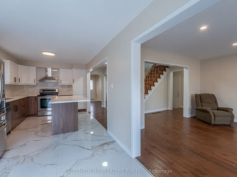 102 Hunter Way — Photo 12