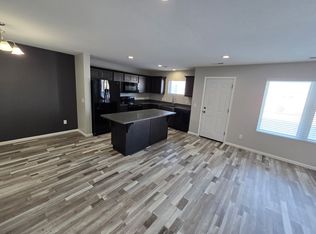 3930 24th St SE, Mandan, ND 58554