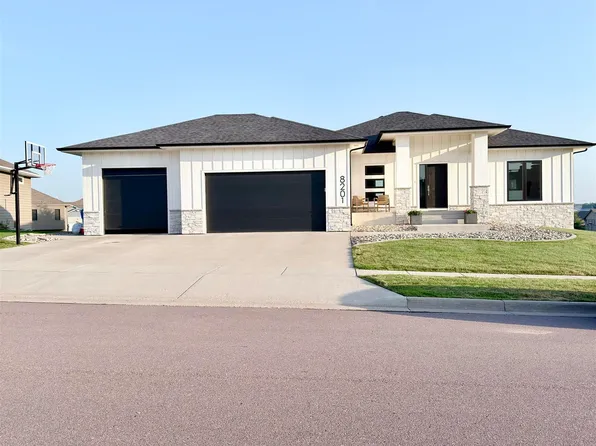 8201 E Mystic Dr, Sioux Falls, SD 57110