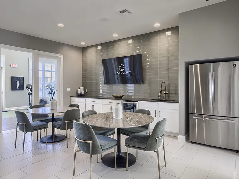 Cortland Northlake — Photo 22