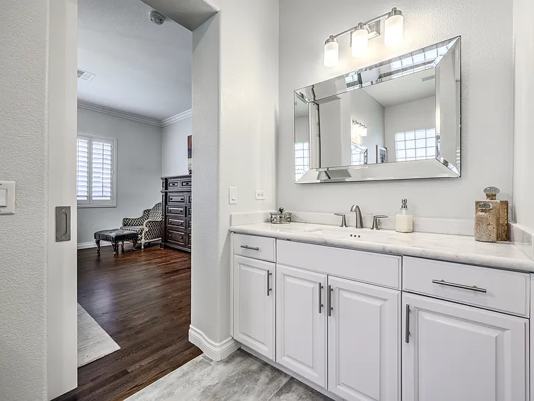 7166 Frontier Hills Ave — Photo 19