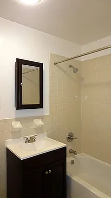 Rented by RC REAL ESTATE OF NEW YORK | media 5