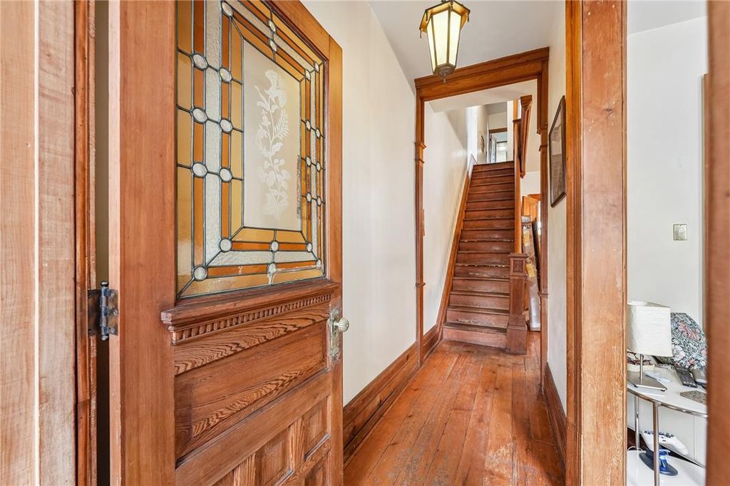 Apartment in Allentown, Old Allentown Historic District, Lehigh - View 4