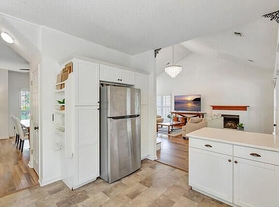 4th image of 1878 Falling Creek Cir