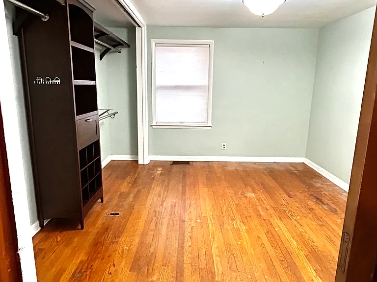 9039 Yorktown St — Photo 14