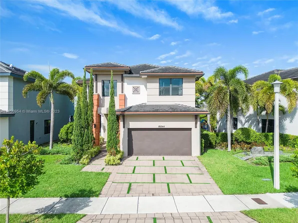 16044 NW 87th Ct, Miami Lakes, FL 33018