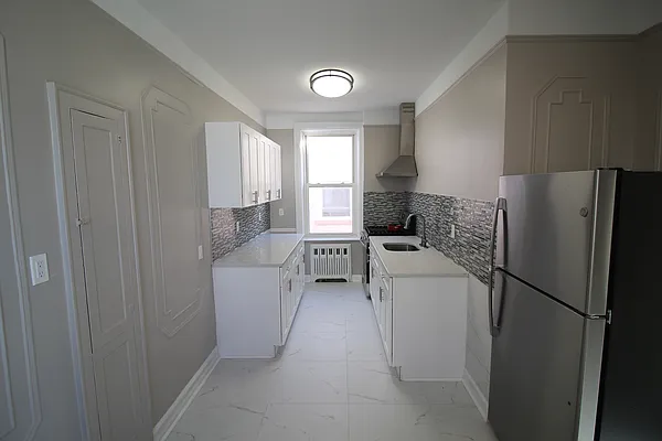 Rented by Capri Jet Realty Corp | media 1