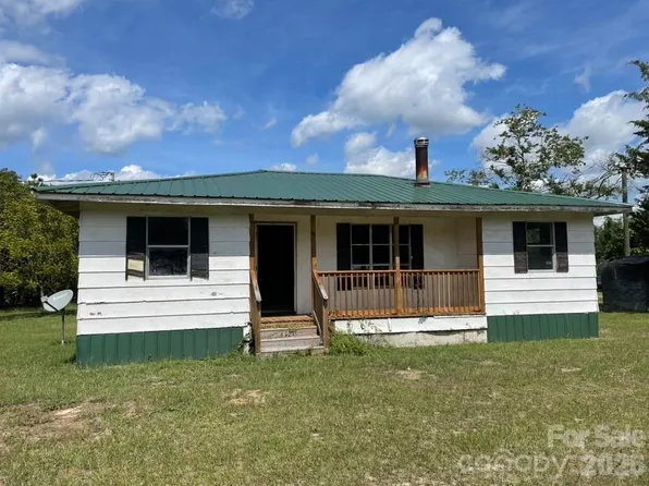 593 Cross Of Calvary Ln, Mount Croghan, SC 29727