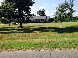 66 Golf Club Rd, Wrightsville, GA 31096