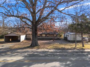 601 N Center St, Lonoke, AR 72086