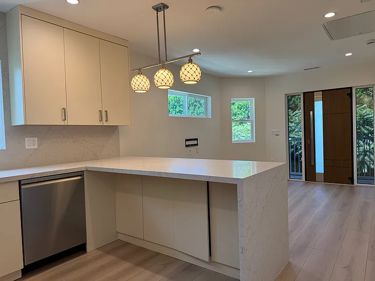 18320 Ingomar St #2 — Photo 9