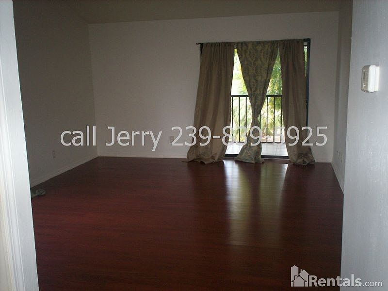 2nd image of 9640 Windsor Gardens Ln APT 201