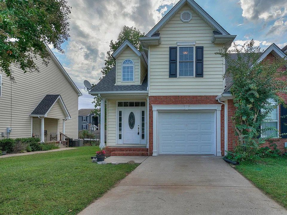 1st image of 3436 Regency Park Dr #1