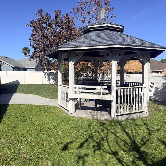 2618 Hawthorne Ln — Photo 19