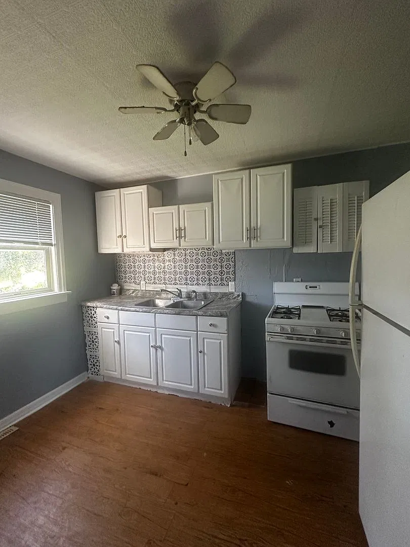 Cozy home in quiet neighborhood — Photo 3