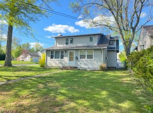 125 Minnehaha Blvd, Lake Hiawatha, NJ 07034
