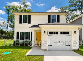 1209 Ellis Rd S, Jacksonville, FL 32205