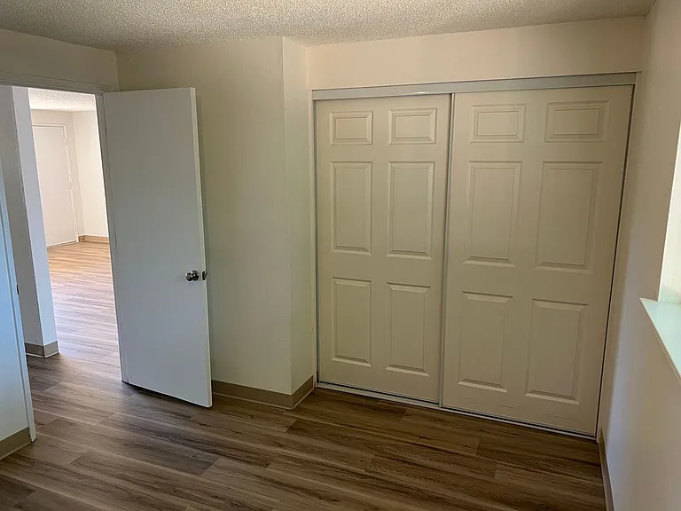 2 Bedroom 1 Bathroom Duplex in Springfield — Photo 8