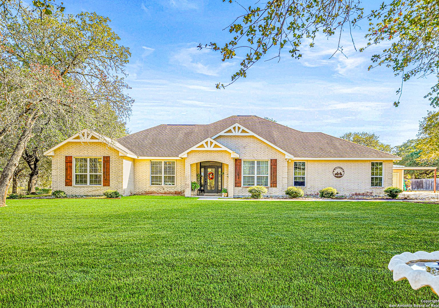 412 Cimarron, Floresville, TX 78114 | Zillow