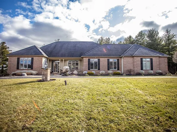 6204 Rossiter Rd, Jamesville, NY 13078
