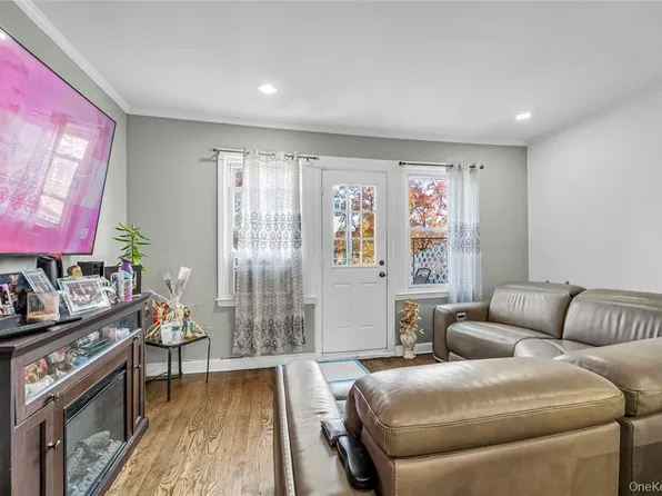 97-69 Corona Avenue image 9 of 21