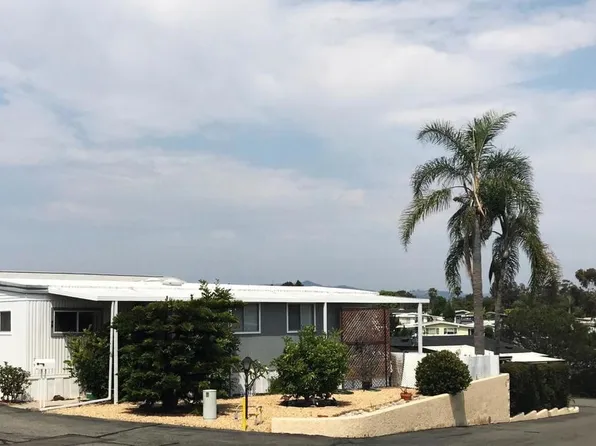 79 Brookside Ln, Oceanside, CA 92056