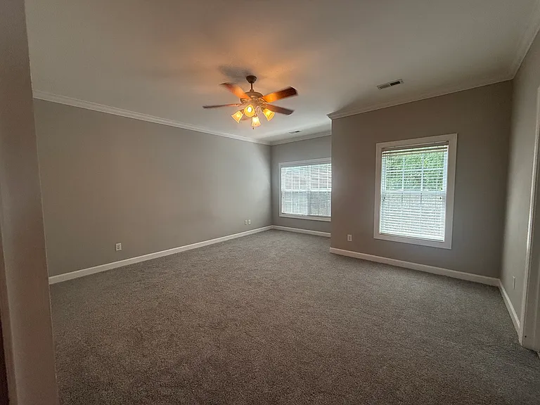 1206 Grayscroft Dr — Photo 14