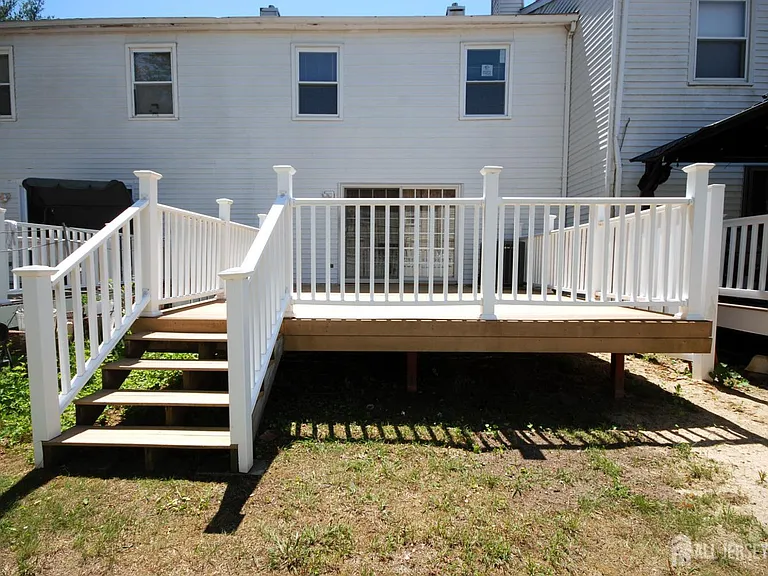 21 Rosewood Ct — Photo 29