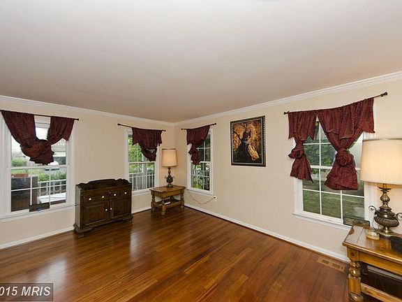 4th image of 6114 New Pembrook Ln
