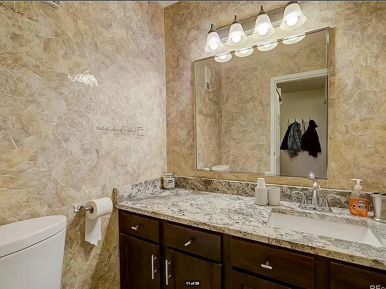1625 Larimer St #1508 — Photo 10