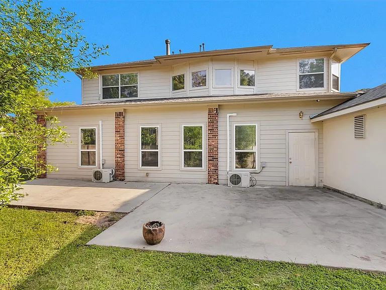 21085 Ramrock Cir — Photo 36