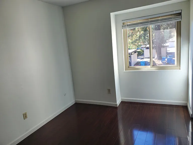 1712 Las Raposas Ct — Photo 7