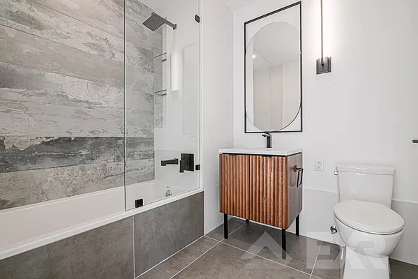 Rented by EXR | media 5