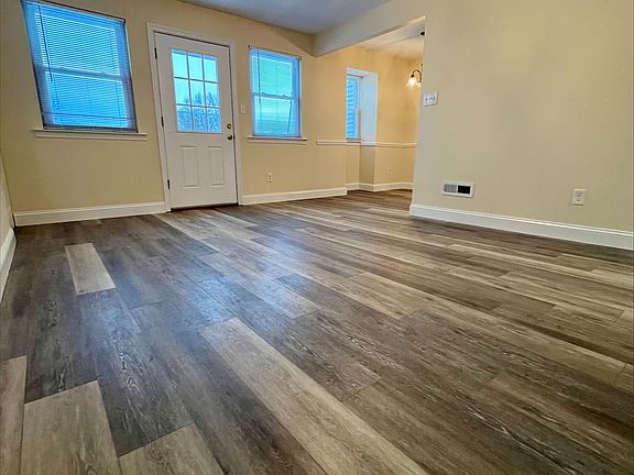 5th image of 246 Washington Pl #247