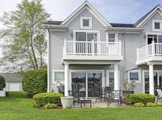 939 W Savidge St #16, Spring Lake, MI 49456