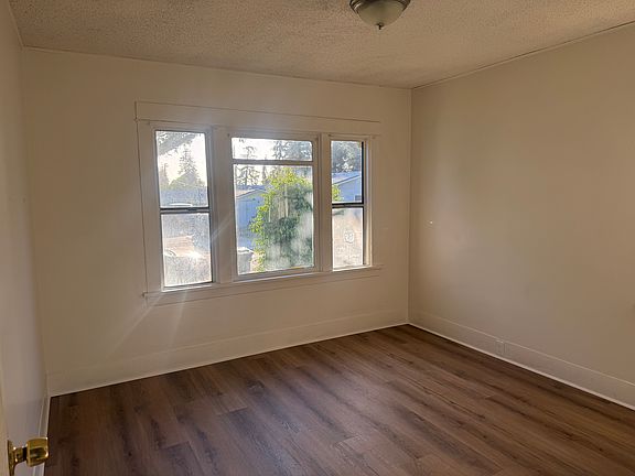 3rd image of 6312 Pierce Ave